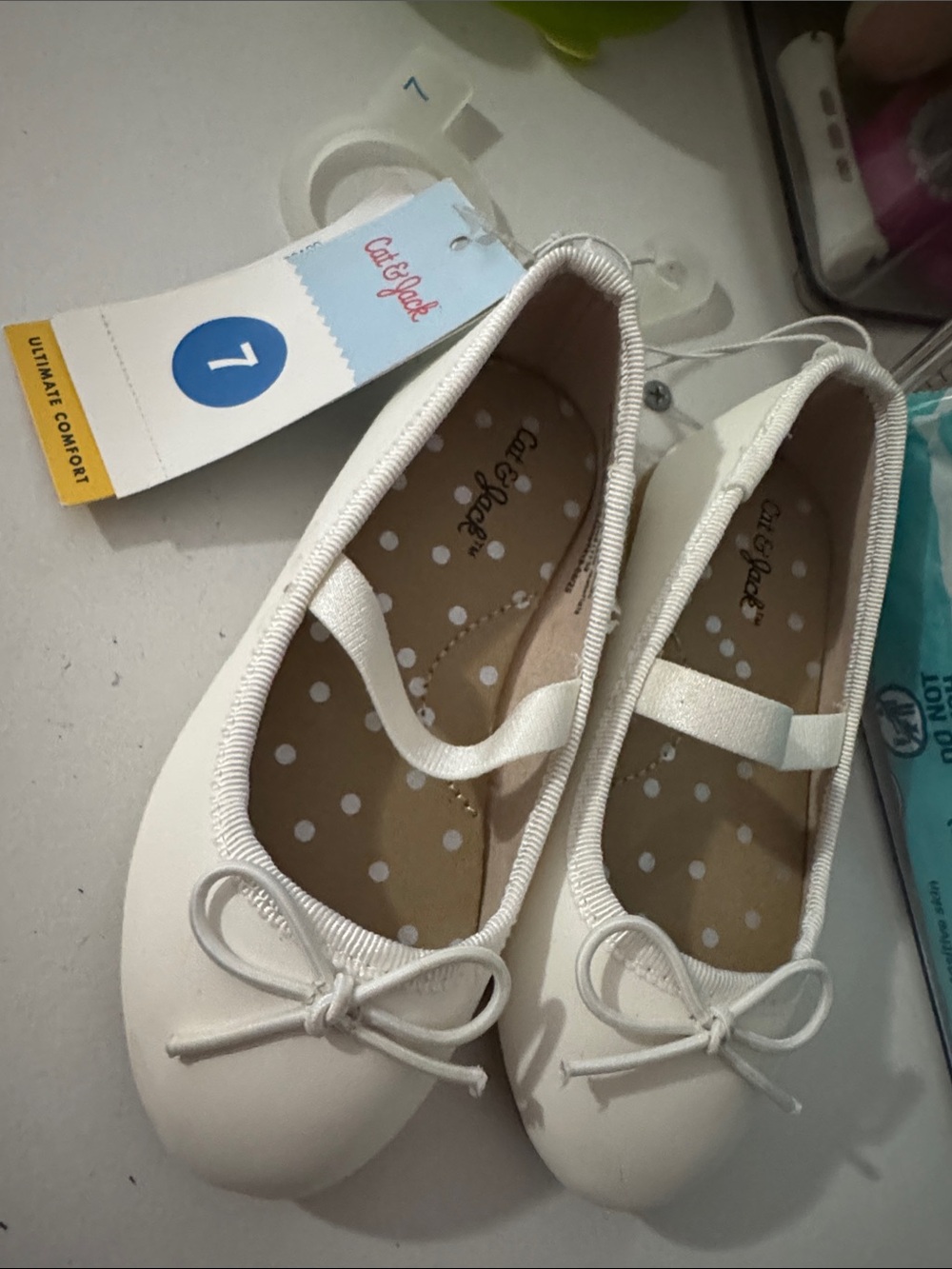 Cat & Jack White Girls Bow Ballet Flats